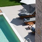 Rizomata Luxury Villa *