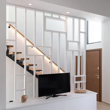 וילה Rizomata Luxury