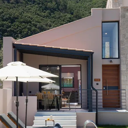 Rizomata Luxury Vilă *